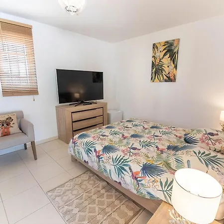 Villa Syracuse - Chambre privée avec piscine et jardin-3