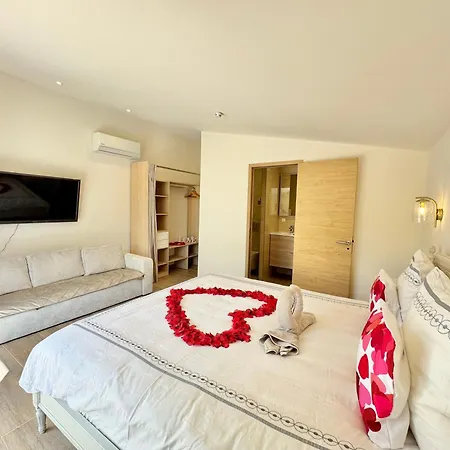 Villa La Source 83 - Room Close To St Tropez-2